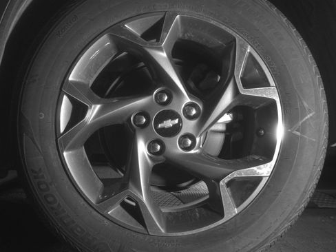 Used 2025 Chevrolet Trax LT w/ LT Convenience Package FWD image 14