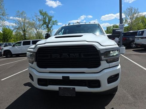 Used 2024 RAM 2500 Laramie w/ Night Edition AWD/4WD image 2