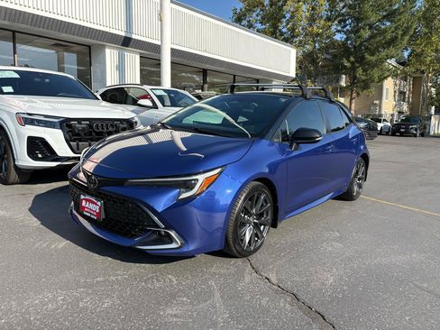 Used 2023 Toyota Corolla XSE FWD image 17