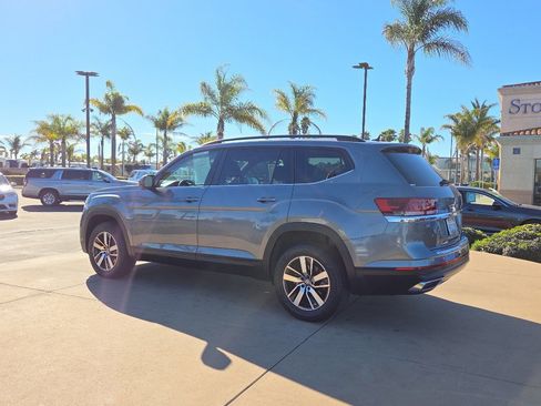 Used 2023 Volkswagen Atlas SE image 3