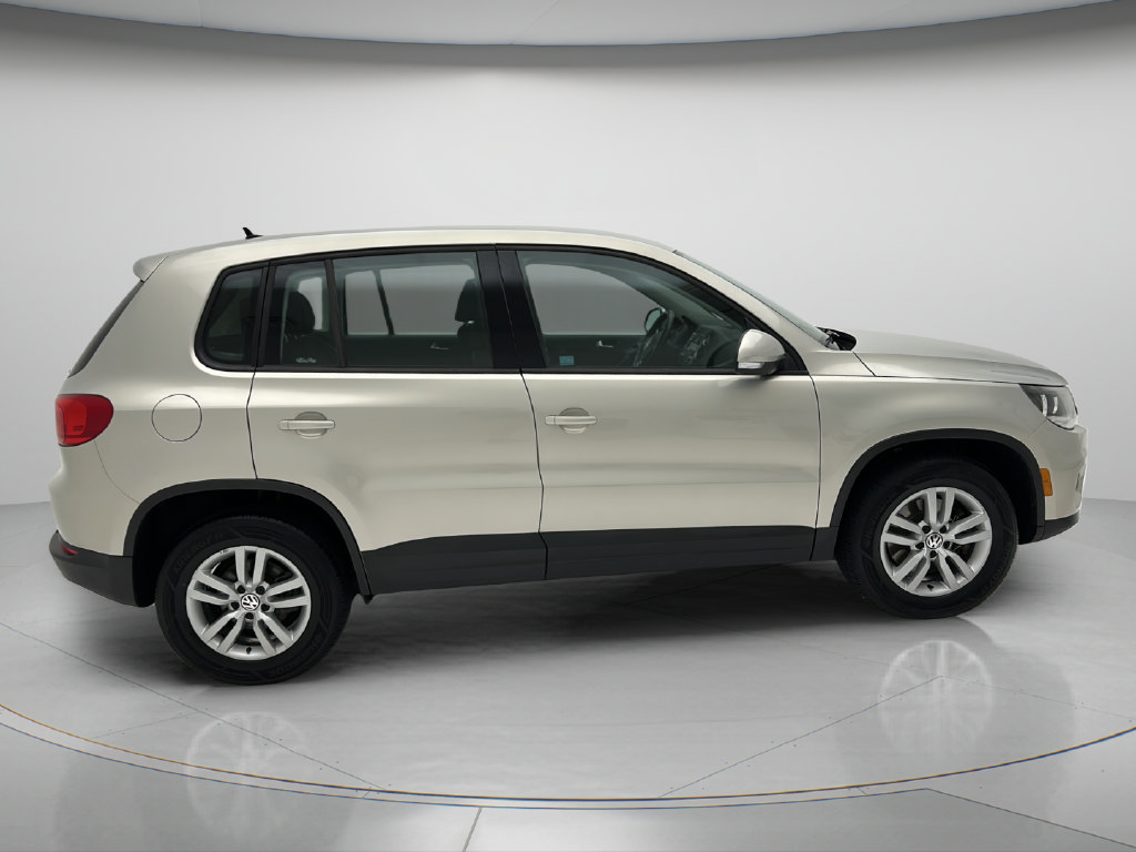 Used 2013 Volkswagen Tiguan S AWD/4WD image 6