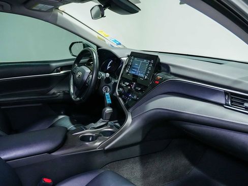 Used 2023 Toyota Camry SE image 23