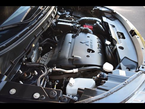 Used 2021 Mitsubishi Outlander Sport SE image 37