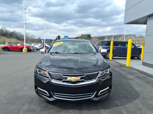 Used 2016 Chevrolet Impala LTZ w/ Enhanced Convenience Package image 3