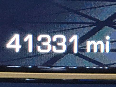 Used 2024 GMC Yukon AT4 image 10