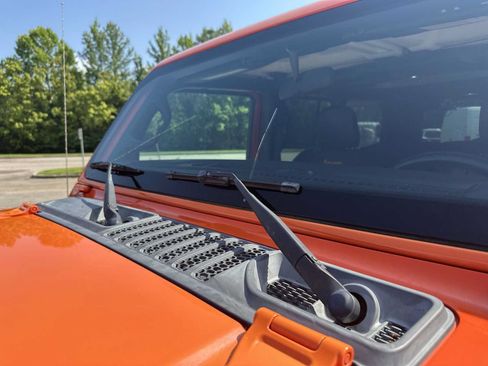 Used 2018 Jeep Wrangler Unlimited Sport S AWD/4WD image 28