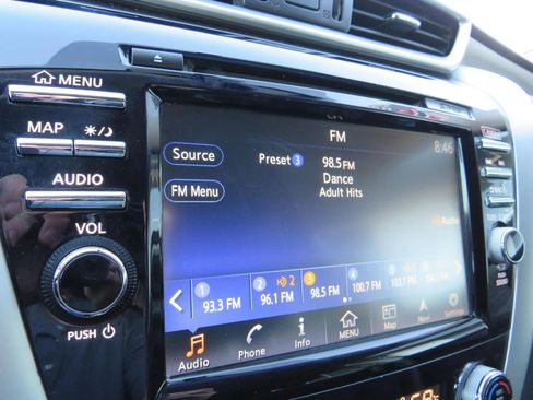 Used 2018 Nissan Murano S image 22