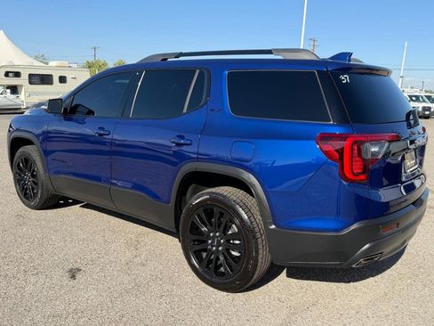 Used 2023 GMC Acadia SLT w/ Elevation Edition FWD image 10