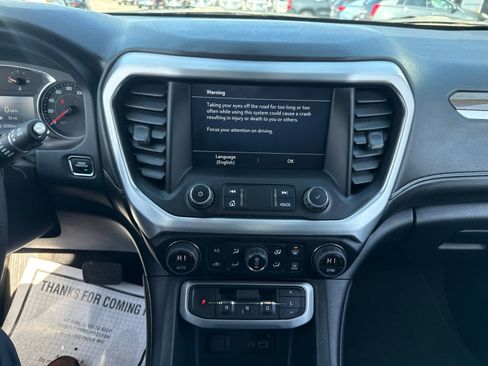 Used 2023 GMC Acadia SLE w/ Driver Convenience Package AWD/4WD image 17