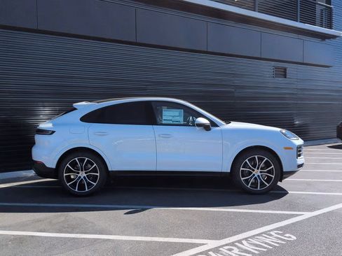 Certified 2026 Porsche Cayenne Coupe AWD/4WD image 8