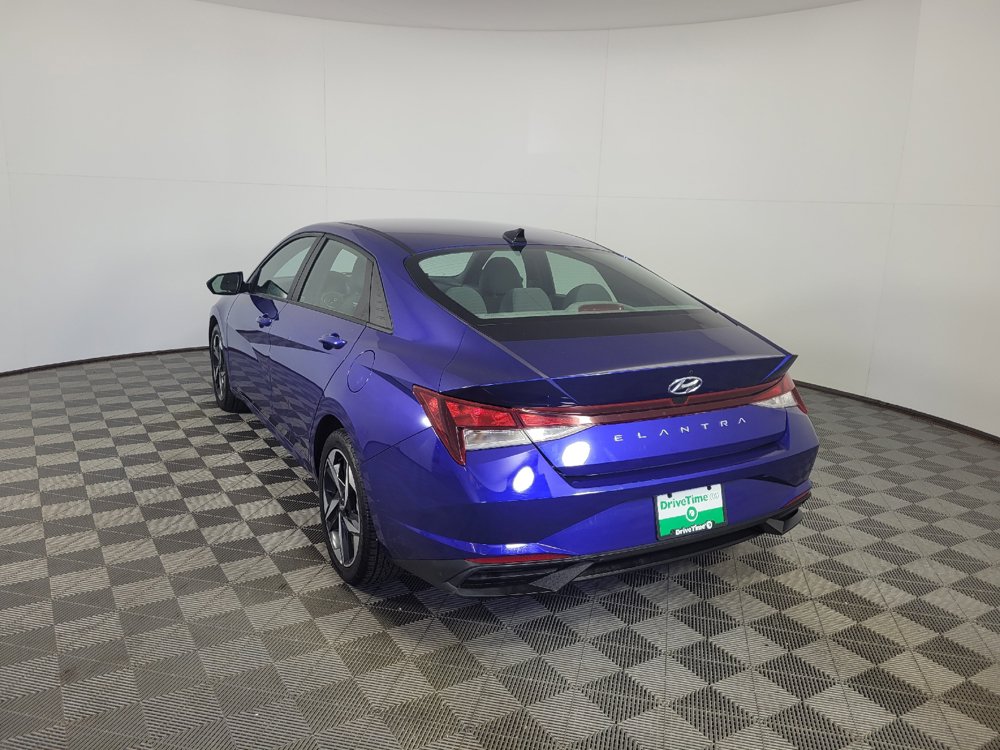 Used 2023 Hyundai Elantra SEL w/ Convenience Package FWD image 11