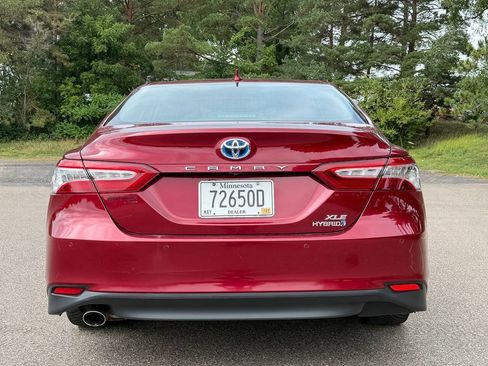 Used 2018 Toyota Camry XLE w/ Audio Package FWD image 4
