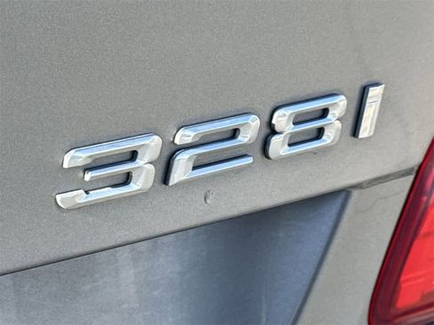 Used 2011 BMW 328i Coupe image 9