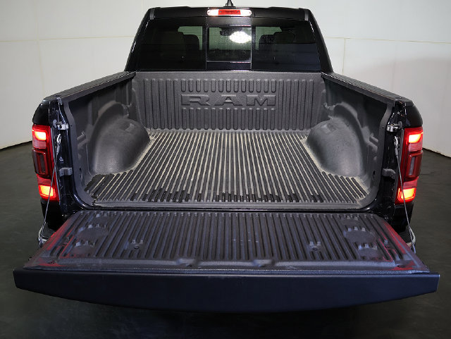 Used 2023 RAM 1500 Laramie AWD/4WD image 10