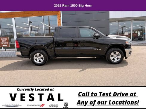 Used 2025 RAM 1500 Big Horn AWD/4WD image 5