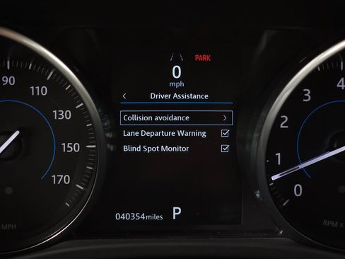 Used 2018 Jaguar F-PACE Prestige image 23