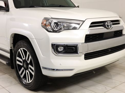 Used 2022 Toyota 4Runner Limited AWD/4WD image 39