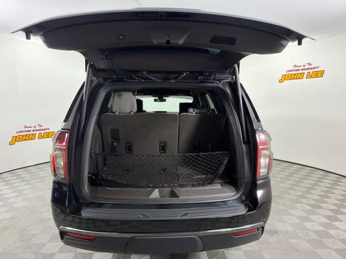 Used 2021 Chevrolet Tahoe Z71 w/ Rear Media and Nav Package AWD/4WD image 5