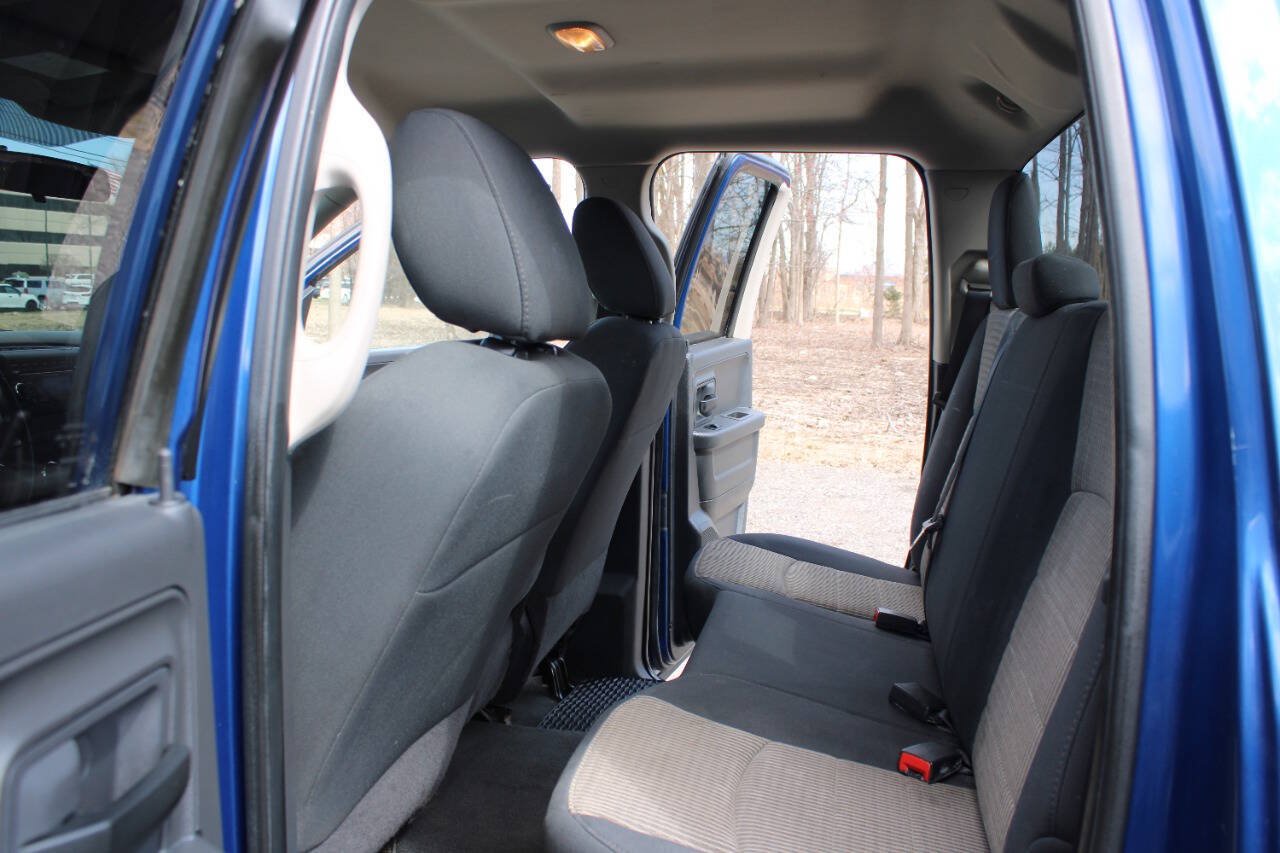 Used 2011 RAM 1500 ST w/ SXT Appearance Group AWD/4WD image 19