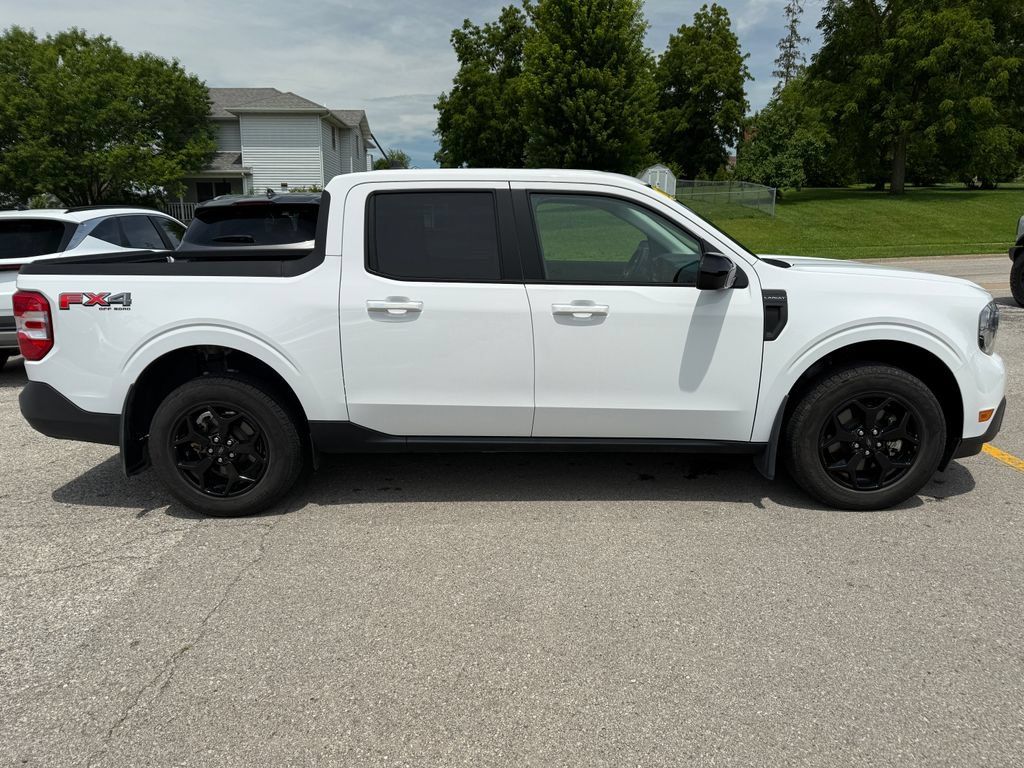 Used 2024 Ford Maverick Lariat w/ FX4 Off-Road Package AWD/4WD image 4