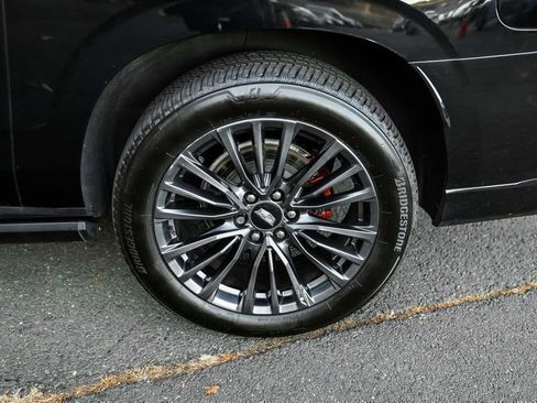 Used 2023 Cadillac Escalade ESV V image 12