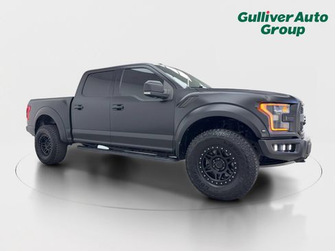 Used 2018 Ford F150 Raptor w/ Equipment Group 802A Luxury AWD/4WD image 12