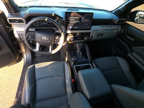 Used 2024 Toyota Tacoma 4x4 Double Cab Hybrid image 18