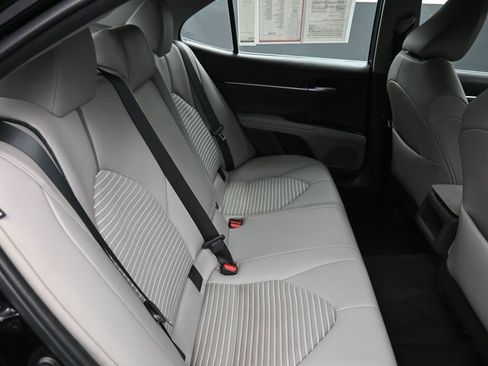 Certified 2022 Toyota Camry SE image 22