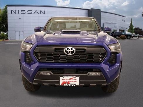 Used 2024 Toyota Tacoma TRD Sport AWD/4WD image 7