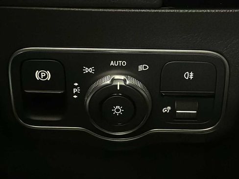 New 2026 Mercedes-Benz GLA 250 4MATIC image 17