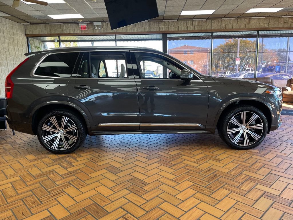 Used 2025 Volvo XC90 T8 Ultra AWD/4WD image 6