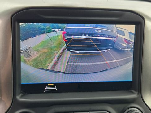 Used 2020 Chevrolet Silverado 1500 LT RWD image 32
