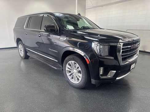 Used 2021 GMC Yukon XL SLT AWD/4WD image 2