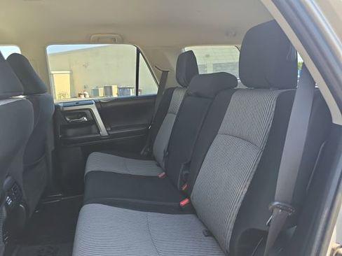Used 2018 Toyota 4Runner SR5 AWD/4WD image 13