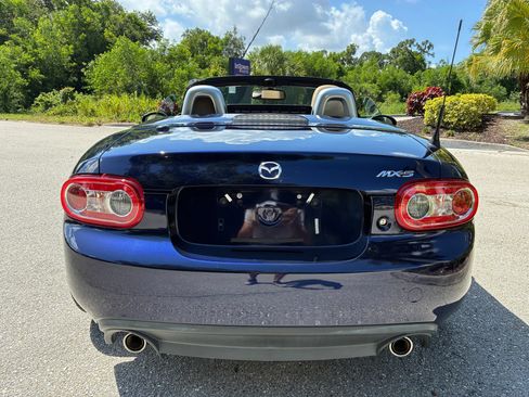 Used 2012 MAZDA MX-5 Miata Grand Touring w/ Appearance Pkg RWD image 4