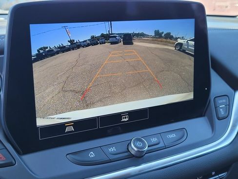 Used 2025 Chevrolet Blazer LT AWD/4WD image 16