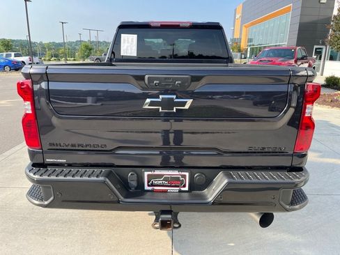 Used 2024 Chevrolet Silverado 2500 Custom w/ Custom Value Package AWD/4WD image 17