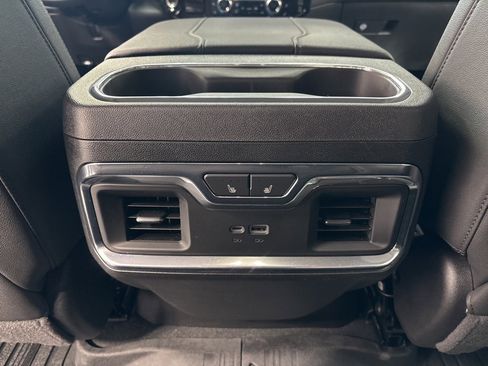 Used 2025 GMC Sierra 2500 SLT w/ SLT Premium Package image 39