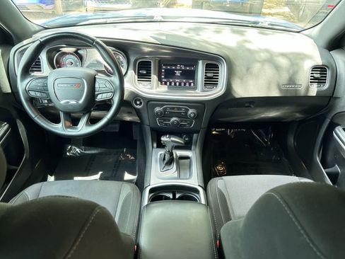 Used 2020 Dodge Charger SXT RWD image 15