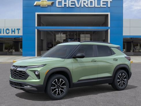 New 2026 Chevrolet TrailBlazer ACTIV AWD/4WD image 2