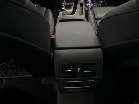 Used 2024 Audi Q5 2.0T Premium AWD/4WD image 23