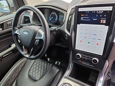 Used 2023 Ford Edge Titanium AWD/4WD image 30