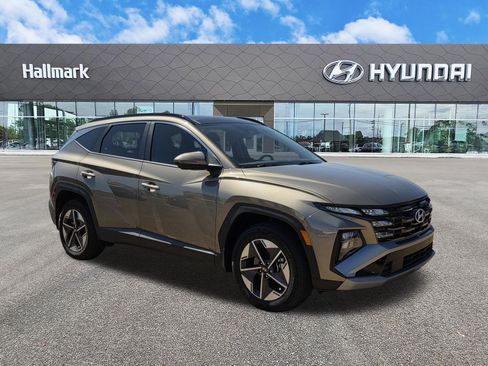 Certified 2025 Hyundai Tucson SEL AWD/4WD image 1