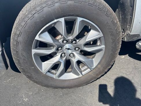 Used 2017 Chevrolet Silverado 1500 LT w/ Rally 2 Edition AWD/4WD image 40