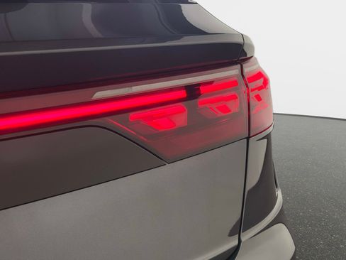 Used 2025 Audi RS Q8 performance AWD/4WD image 15