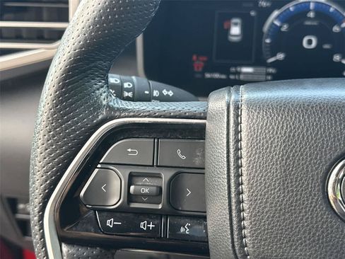 Used 2024 Toyota Sequoia Platinum AWD/4WD image 20