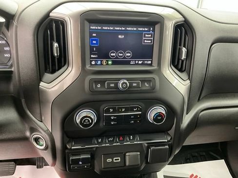 Used 2025 Chevrolet Silverado 2500 W/T w/ WT Convenience Package AWD/4WD image 8
