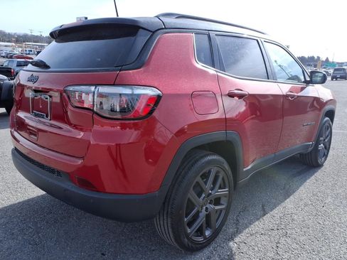 New 2026 Jeep Compass Latitude image 4