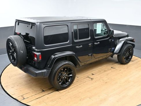 Used 2024 Jeep Wrangler Unlimited w/ Convenience Group image 46