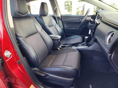Used 2017 Toyota Corolla SE FWD image 17